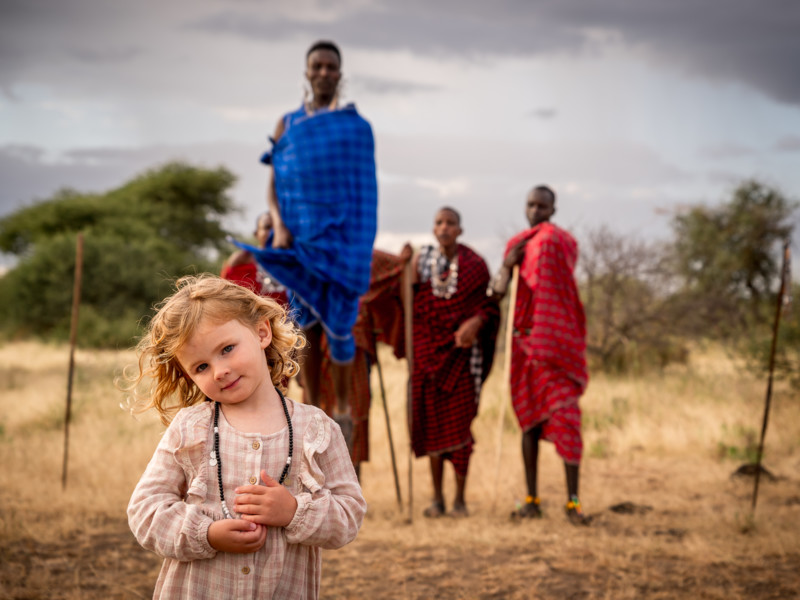 B&oslash;rn og masaier i Masailand