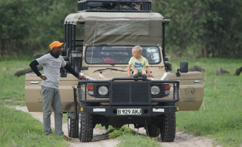 Børn på safari i Afrika