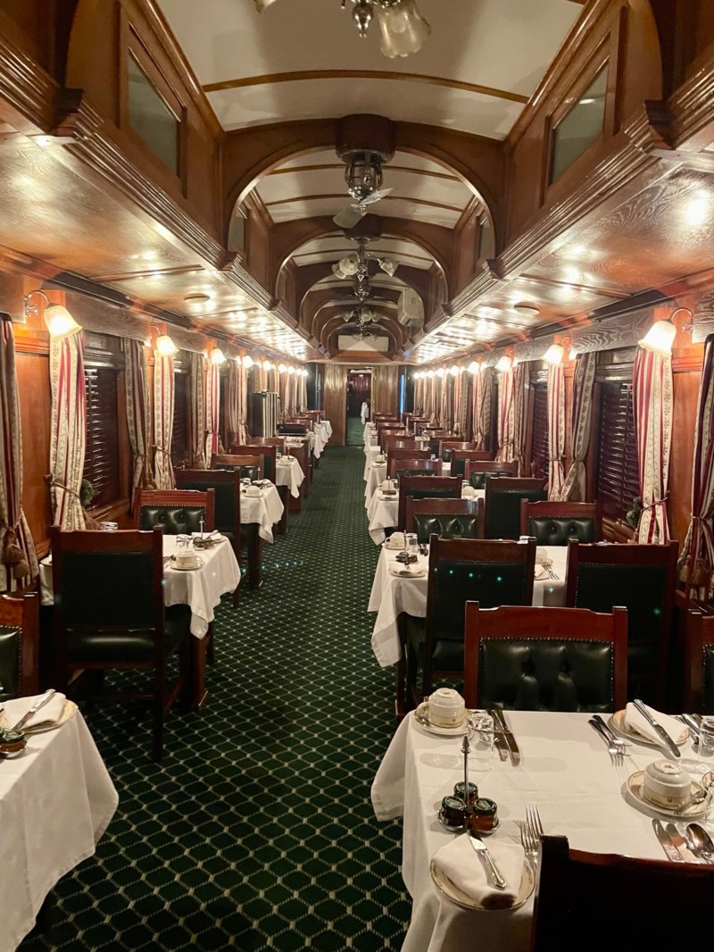 Restaurantvognen p&aring; Rovos Rail
