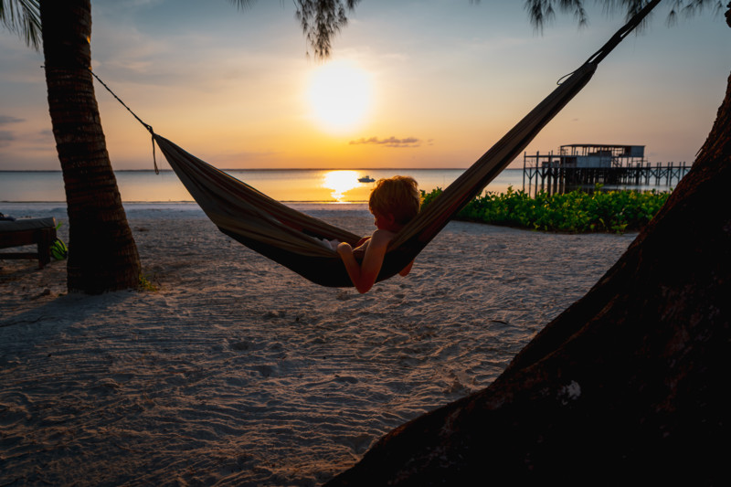 H&aelig;ngek&oslash;je p&aring; Zanzibar